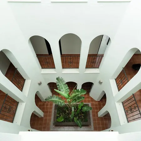 Kross Altos De Hotel 4*