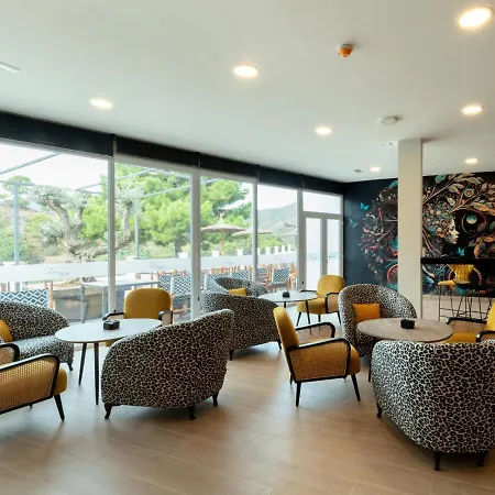 Kross Altos De Hotel Istán